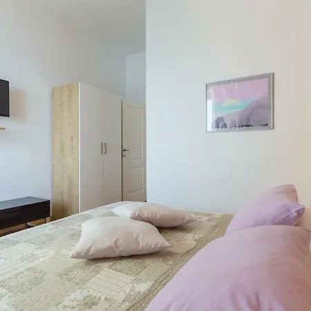 Victoria 2 * دوبروفينك