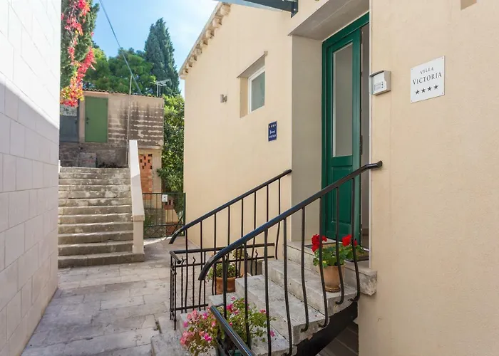 Victoria 2 דירה *