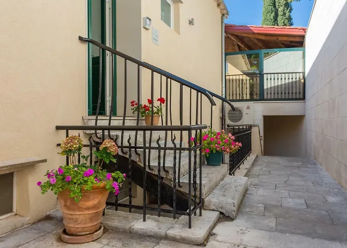 Victoria 2 דוברובניק